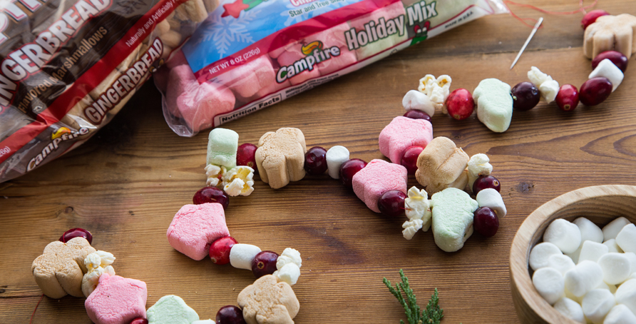 Holiday Marshmallow Garland | Campfire Marshmallows